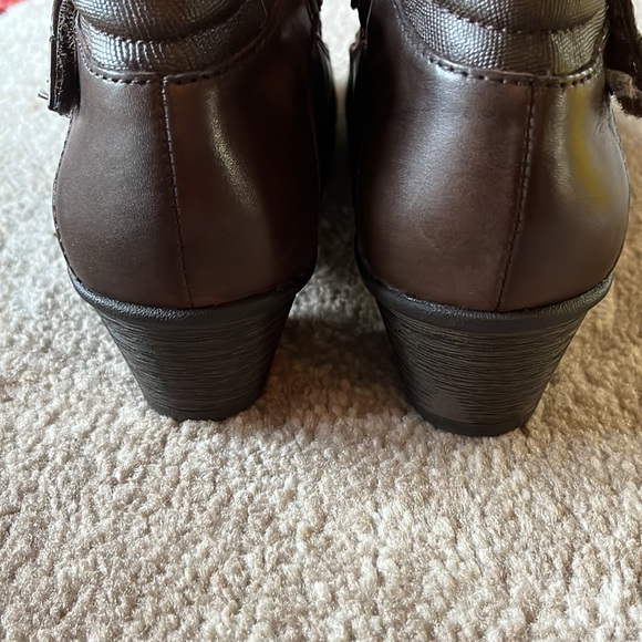 Earth Origins SZ 8.5 cute maryjane style shoes. Preowned in excellent condition - Picture 4 of 8